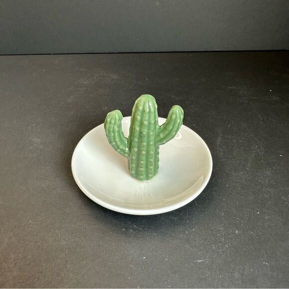 Ceramic Cactus Ring Holder Trinket Dish 4x2.5 - Picture 2 of 3